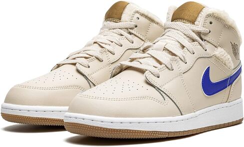 حذاء Nike Air Jordan 1 MID للأولاد، أسود/أحمر ناري-أبيض، 3.5 طفل كبير in Saudi Arabia