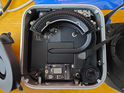 Sparkfly 2TB SSD متوافق مع MAC MINI M4 ، محرك الحالة الصلبة عالية السرعة للتخزين وترقية الذاكرة in Kuwait