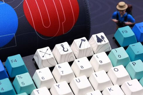 Varmilo MA Series V2 Summit R2 White LED TKL EC Mechanical Keyboard (Varmilo EC Ivy V2) in Kuwait