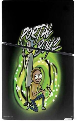 ألعاب Skinit Scenit Gaming متوفرة مع حزمة PS5 Slim Digital Edition - تصميم البالغين المرخصين رسميًا ريك ومخللة Morty Pickle Rick Design in Saudi Arabia