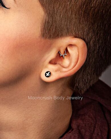 Mooncrush Jewelry G23 الصلبة التيتانيوم الحاجز الدائري 16G الثلاثي سبايك الحاجز الأنف خواتم الفضة Daith ثقب المجوهرات الجراحية الصلب 8MM / 10MM الحلزون الغضروف أقراط هوب للنساء in Kuwait