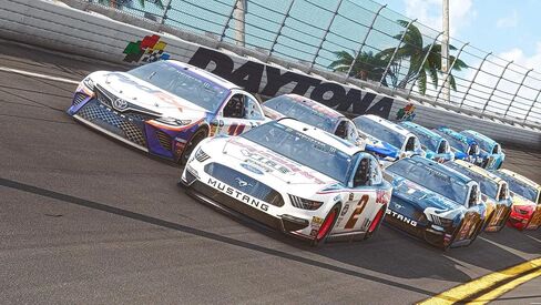 NASCAR HEAT 4 - PlayStation 4 (متجدد) in Saudi Arabia