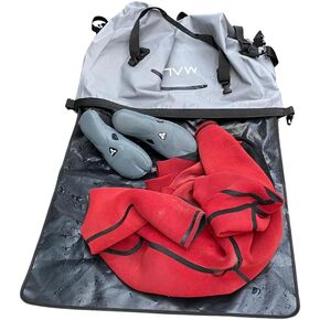 Malo'o 3-in-1 Wetsuit Changing Bag – Integrated changing mat, wetsuit watertight carry bag and XL 60 Liter Roll-Top Dry Bag. Surfing, Paddle-Boarding
