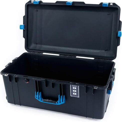 CASE CASE PELICAN Black & Blue 1626 ، مع عجلات. يأتي فارغ. in Kuwait