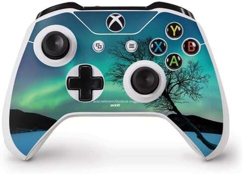 Skinit Skinit Gaming Gaming Skin متوافق مع جهاز التحكم Xbox One S - Stocktrek Aurora Borealis المرخص رسميًا على بحيرة في تصميم النرويج in Saudi Arabia