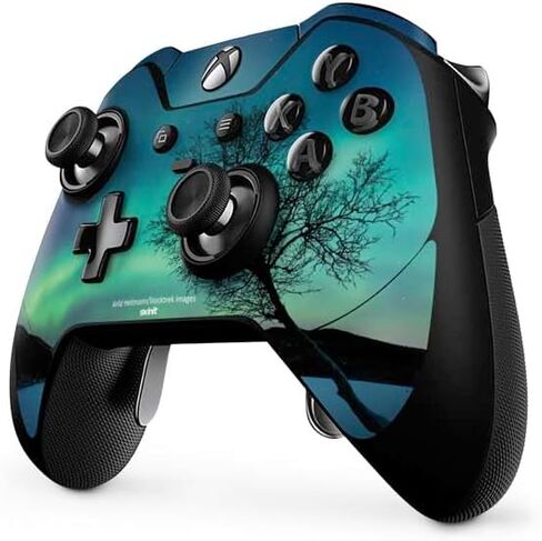 Skinit Skinit Gaming Gaming Skin متوافق مع جهاز التحكم في Xbox One Elite - Stocktrek Aurora Borealis المرخص رسميًا على البحيرة في تصميم النرويج in Kuwait
