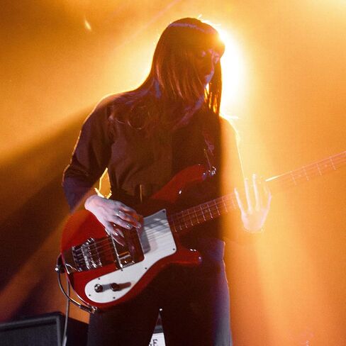 22 Fret ST رقبة جيتار كهربائي من خشب القيقب الكندي، بني لامع، علامات مصنوعة من أصداف ملونة، رقبة جيتار كهربائي، نصف قطر لوحة الفريتس 14 بوصة، صامولة عظمية in Kuwait