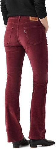 بنطلون جينز Levi's نسائي 725 مرتفع الارتفاع (متوفر أيضًا بمقاس إضافي)، (جديد) نيلي داكن يتم ارتداؤه، 33 شورت in Saudi Arabia