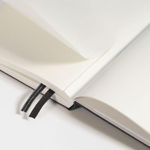 LEUCHTTURM1917 - دفتر ملاحظات ذو غلاف ورقي B6+ - 123 صفحة مرقمة للكتابة واليوميات (منقط، أسود) in Saudi Arabia
