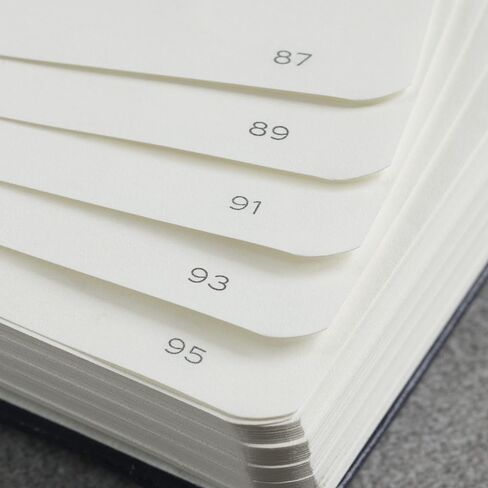 LEUCHTTURM1917 - دفتر ملاحظات ذو غلاف ورقي B6+ - 123 صفحة مرقمة للكتابة واليوميات (منقط، أسود) in Saudi Arabia