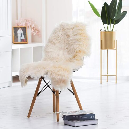 HYSEAS Faux Sheepskin Fur Area Rug Black, 2x3 Feet, 2 Pack, Fluffy Soft Fuzzy Plush Shaggy Carpet Throw Rug for Indoor Floor, Sofa, Chair, Bedroom, Living Room, Home Decoration in Kuwait