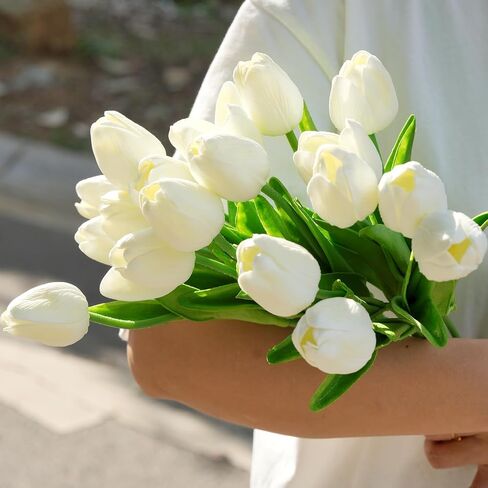 20PCS All Saints' Day Black Artificial Flower Tulips PU Real Touch Tulips for Home Wedding Decoration Brides Hand Holding Bouquet Artificial Flower Decoration in Kuwait