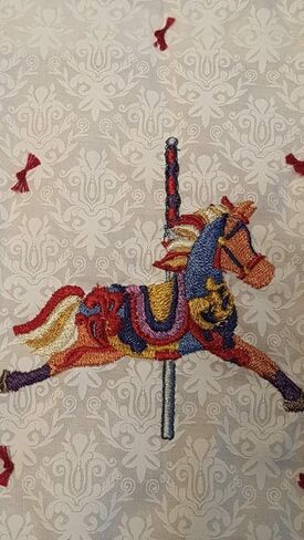 Carousel Horses Crib/Lap Blanket 38 × 57 بوصة in Kuwait