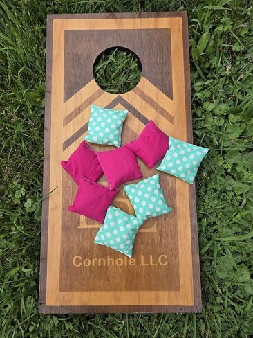 Green dot and hot pink 3" mini replacement cornhole bean bag toss bags in Saudi Arabia