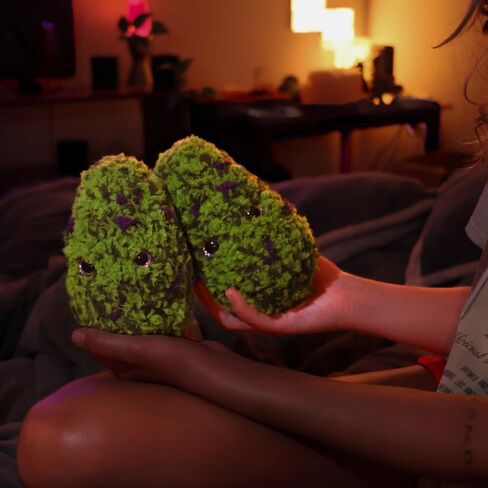 Nouglas Plush Buddy— Handmade Crochet Weed Plush - Cozy Weed Pillow for Stoner Decor, Weed Decor, Hippie Decor - Weed Plushie Nouglas for Chill Vibes, Emotional Support Bud in Saudi Arabia