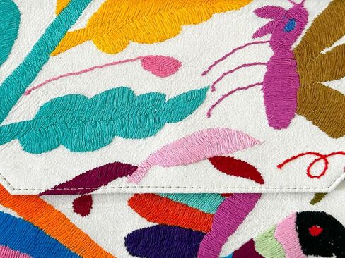 Clutch Bag "Juana", made by Jühue Artesanal, handmade bag made in Mexico, Multicolor Clutch bag, Hand embroidery, unique piece, Embroidered clutch bag, Mexican embroidery, Made in Mexico in Saudi Arabia