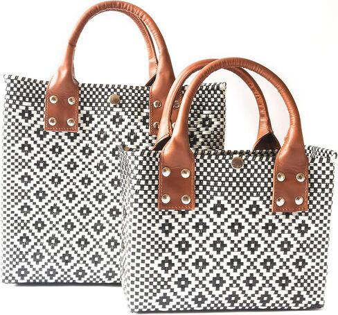 حقيبة Crossbody كبيرة المنسوجة - مقابض جلدية تان وحزام Crossbody ، محفظة بلاستيكية معاد تدويرها يدويًا ، أواكساكا المنسوجة المكسيكية ، حقيبة صيفية ، حقيبة عمل ، محفظة كل يوم in Saudi Arabia