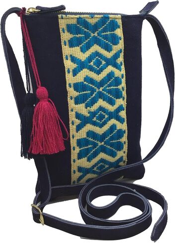 Crossbody "Angelica" ، الذي صنعه Jühue Artesanal ، مصنوع في المكسيك ، حقيبة زرقاء ، حدوث حدود ، قطعة فريدة من نوعها ، حقيبة مطرزة ، تطريز مكسيكي ، مصنوعة يدويًا ، كروسوديه من جلد الغزال ، تطريز كروسودي in Saudi Arabia