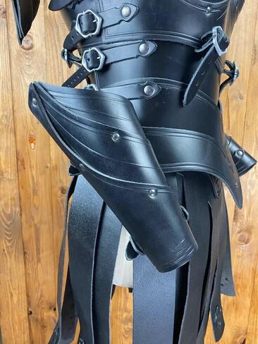 هالوين جلدية حقيقية في العصور الوسطى ووريور درع درع المرأة المحارب لارب خيال درع ((4-XL (الصدر:-56 "-58")))))) in Saudi Arabia