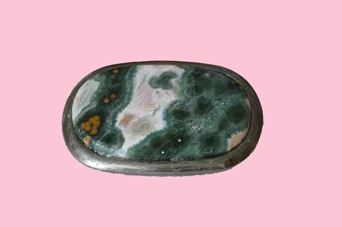 Oceon Jasper Is set in a Silver-Tone Belt Buckle in Saudi Arabia