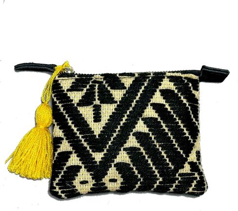 Purse "Elisa", made by Jühue Artesanal, Handmade purse made in Mexico, Black purse, hand embroidery, unique piece, Embroidered purse, Mexican embroidery, Made in Mexico, Suede purse in Saudi Arabia