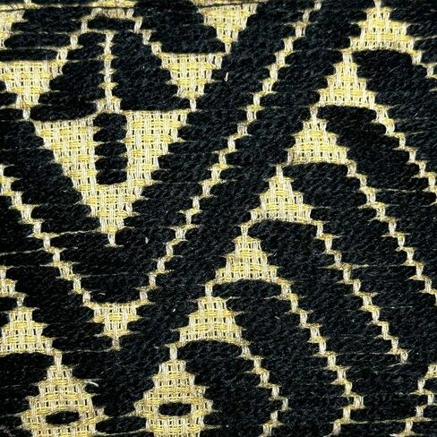 Purse "Elisa", made by Jühue Artesanal, Handmade purse made in Mexico, Black purse, hand embroidery, unique piece, Embroidered purse, Mexican embroidery, Made in Mexico, Suede purse in Saudi Arabia
