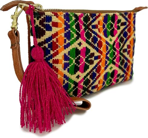Purse "Erika", made by Jühue Artesanal, Handmade purse made in Mexico, Green Purse, hand embroidery, unique piece, Embroidered purse, Mexican embroidery, Made in Mexico, Suede Purse in Saudi Arabia