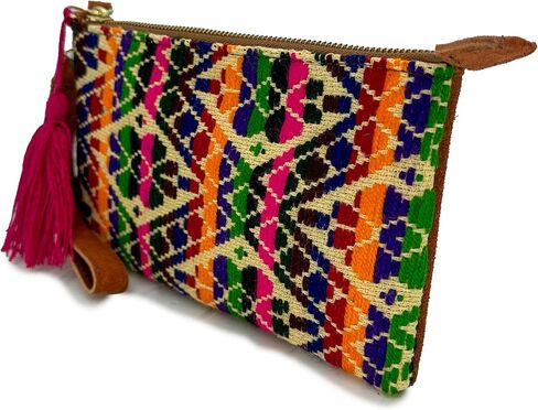 Purse "Erika", made by Jühue Artesanal, Handmade purse made in Mexico, Green Purse, hand embroidery, unique piece, Embroidered purse, Mexican embroidery, Made in Mexico, Suede Purse in Saudi Arabia