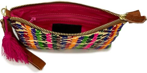 Purse "Erika", made by Jühue Artesanal, Handmade purse made in Mexico, Green Purse, hand embroidery, unique piece, Embroidered purse, Mexican embroidery, Made in Mexico, Suede Purse in Saudi Arabia