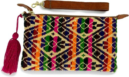Purse "Erika", made by Jühue Artesanal, Handmade purse made in Mexico, Green Purse, hand embroidery, unique piece, Embroidered purse, Mexican embroidery, Made in Mexico, Suede Purse in Saudi Arabia