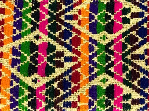 Purse "Erika", made by Jühue Artesanal, Handmade purse made in Mexico, Green Purse, hand embroidery, unique piece, Embroidered purse, Mexican embroidery, Made in Mexico, Suede Purse in Saudi Arabia