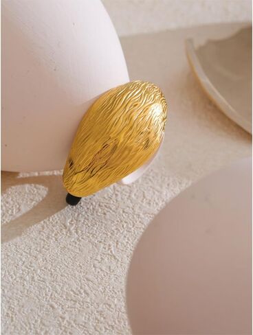 Stylish Geometric Hair Accessories: Elevate Your Look in Saudi Arabia