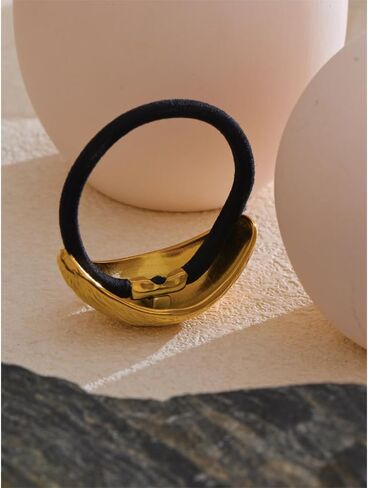 Stylish Geometric Hair Accessories: Elevate Your Look in Saudi Arabia