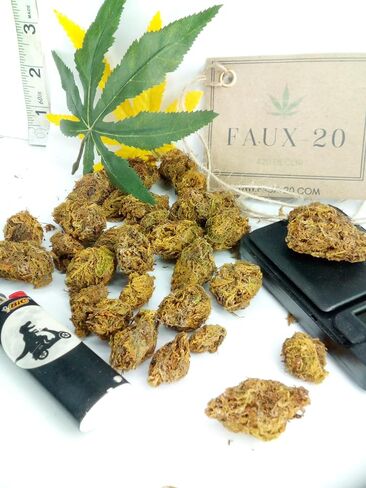 Fake Weed Nuggs Joke Gift Artificial Marijuana Cannabis Plants (1/2 oz.) in Saudi Arabia