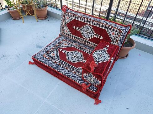 Loveseats ، أريكة مقطعية ، مجموعة جلوس للأريكة العربية ، أريكة البليت ، وسائد الأرضية ، أريكة الأرضية التركية ، المجلس العربي ، تصميم سجادة كيليم (مارون) in Kuwait
