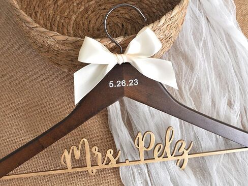 Bridal gift/bride hanger/wedding hanger/personalized bridal hanger/bridal shower decoration/DIY customization （Wood engraving letter） in Saudi Arabia