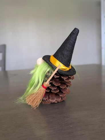 جنوم pinecone الساحرة ، ديكور الهالوين القابل للتخصيص in Saudi Arabia