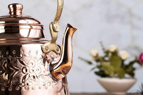 إبريق النحاس النقي مع تصميم محفور ، غلاية شاي موستوب ، 1.6 كوارت in Kuwait