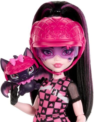 Draculaura و Scooter Monster Hig in Saudi Arabia