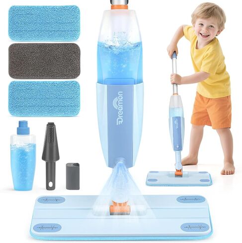 Dreamon Kids Pray Mop - مجموعة تنظيف صغيرة تعمل مع رشيش الماء و 3 منصات ممسحة قابلة للغسل وكاشطة ، تتظاهر بلعب Montessori Housekeeping Toys Homps للأطفال الصغار للأطفال الفتيات (الأزرق) in Kuwait