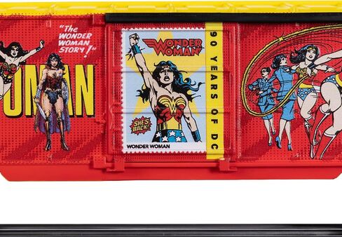 Lionel DC Comics Wonder Woman 90 Years of DC O Gauge Model Train Train Boxcar in Kuwait