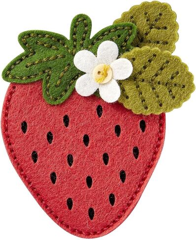 شعرت Spellbinders بالفراولة إزهار تموت من The Summer Felt Stitch & Create Collection بواسطة Nichol Spohr in Saudi Arabia