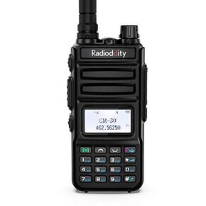 Radioddity GM-30 GMRS راديو محمول باليد 5 وات طويل المدى، قادر على تكرار GMRS، 11 قناة NOAA، مزامنة العرض. مثالية للهبوط على الطرق الوعرة. يشتمل على كابل برمجة، وهوائي عالي الكسب مقاس 15.5 بوصة، وعبوتين
