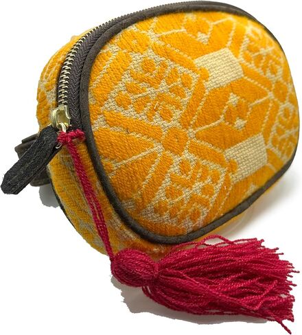 Fanny Pack "Eugenia", made by Jühue Artesanal, handmade fanny bag made in Mexico, Grey fanny bag, embroidered fanny bag, Mexican embroidery, Waist bag, embroidery waist bag, Embroidery waist bag in Saudi Arabia