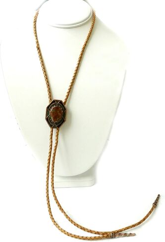 TIE Bolo: Ovalcabochon مع بقع النحاس في شريحة النحاس والأسود مع الحبال الجلدية تان ونصائح دوامة النحاس. in Saudi Arabia