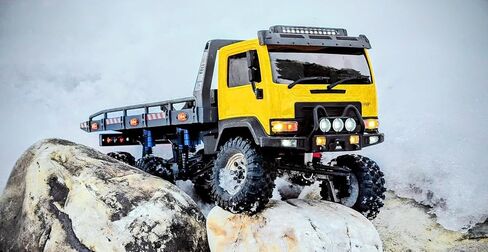 Hobbyplus Arktos 6x6 RC Crawler Truck ، 1:18 RC RC ROCK CRAWLER مع سرير Blue Body & Black Bear ، شاحنات RC 6WD للبالغين ، الأضواء الواقعية ، مسطح وظيفي ، تعليق ناعم (1810431) in Kuwait