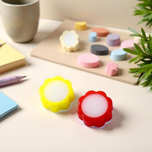 2Pcs Finger Wet Sponge, Professional Fingertip Moistener Finger Moistener Flower Shape Finger Wet Sponge Cup for Fingers Counting Money Papers Bills Documents in Kuwait