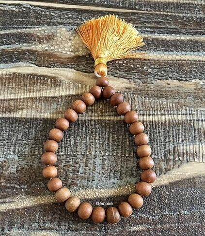 Sandalwood Mala Bracelet 27 beads Prayer Mala Wrist Rosary, India Womens Mens Armband, Yoga Meditation Bracelet Buddhist Prayer beads Mala in Saudi Arabia