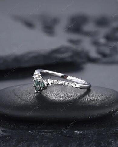 V Marquise Moss Agate Wedding Band ، Band White Gold Moss Agate Band ، شريط مطابق منحني ، مُحسّن لخاتم الذكرى السنوية (HND-SLX-MS-45) in Saudi Arabia