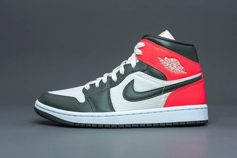 Jordan Womens WMNS Air Jordan 1 Mid SE DQ6078 100 Newsprint - Size 12W in Saudi Arabia